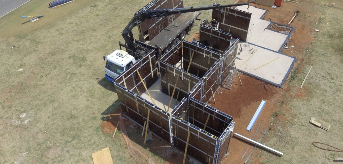 Foto do Projeto Obra 2 imóveis em Cotia-SP 1